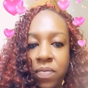 Meet your Posher, Aisha